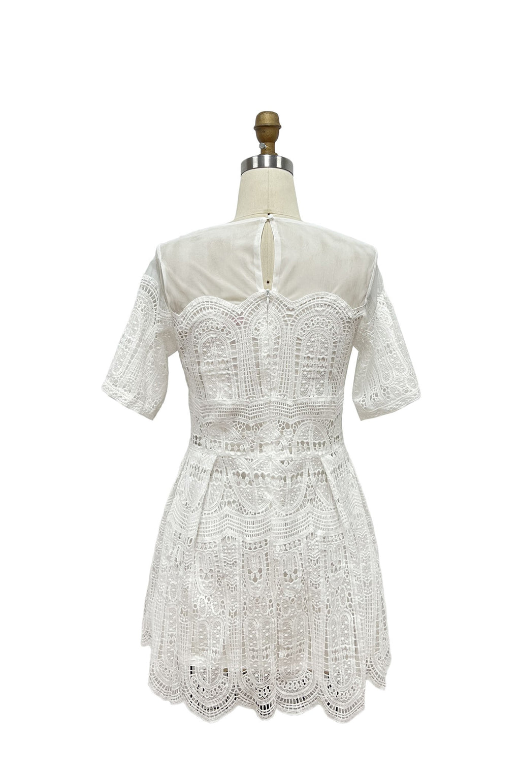 SHORT SLEEVE EMBROIDERY DRESS