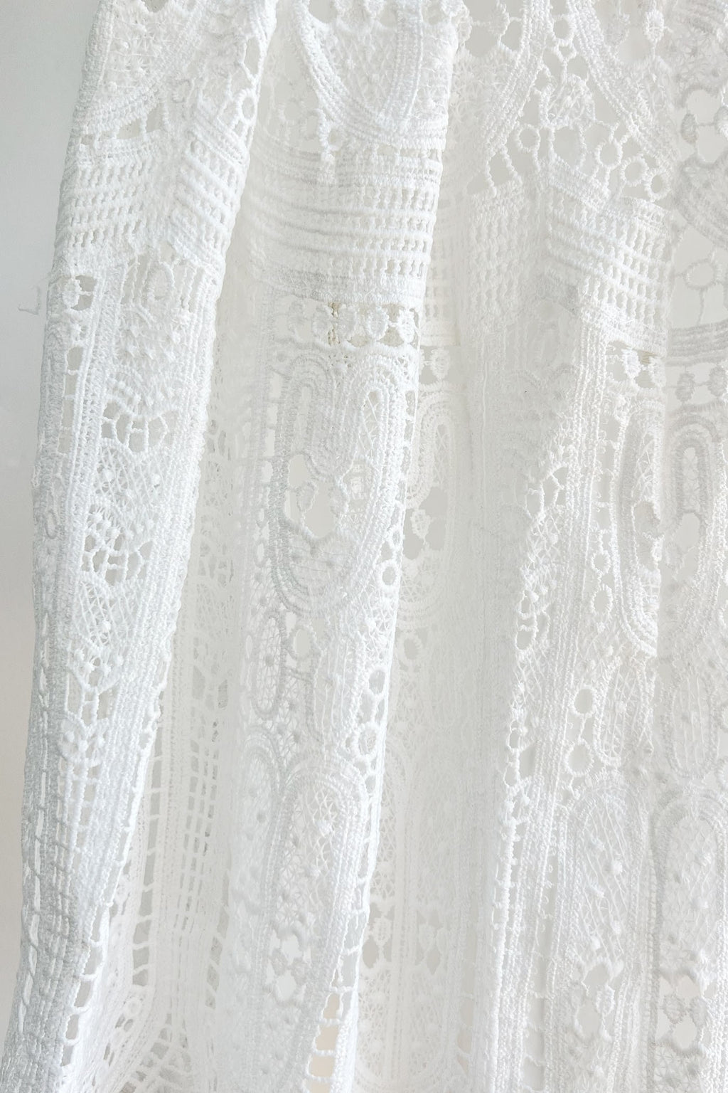 SHORT SLEEVE EMBROIDERY DRESS